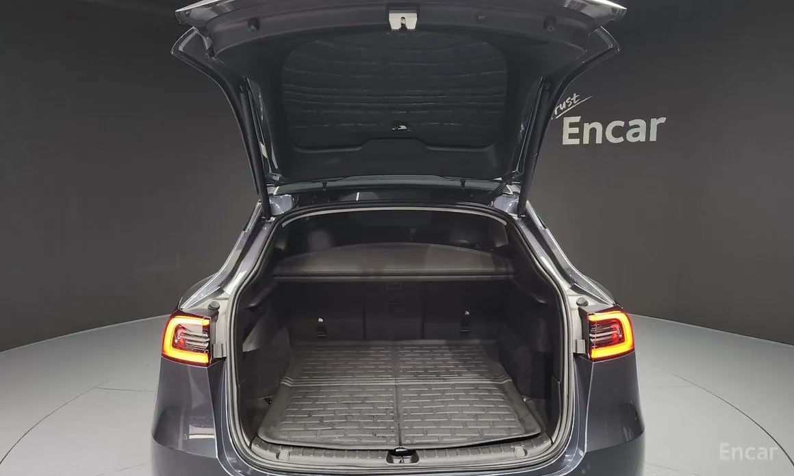 Фото 20 - Tesla Model Y