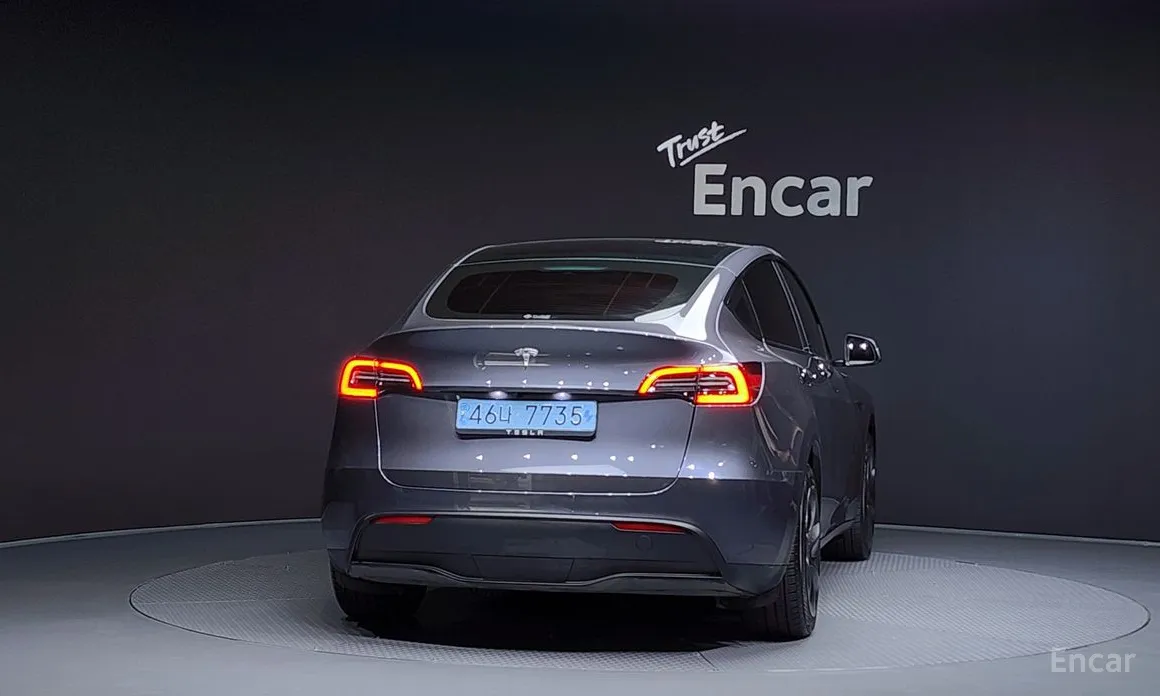 Фото 4 - Tesla Model Y