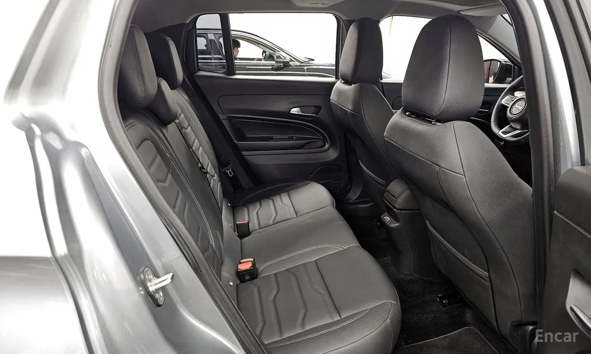 Фото 12 - Jeep Avenger