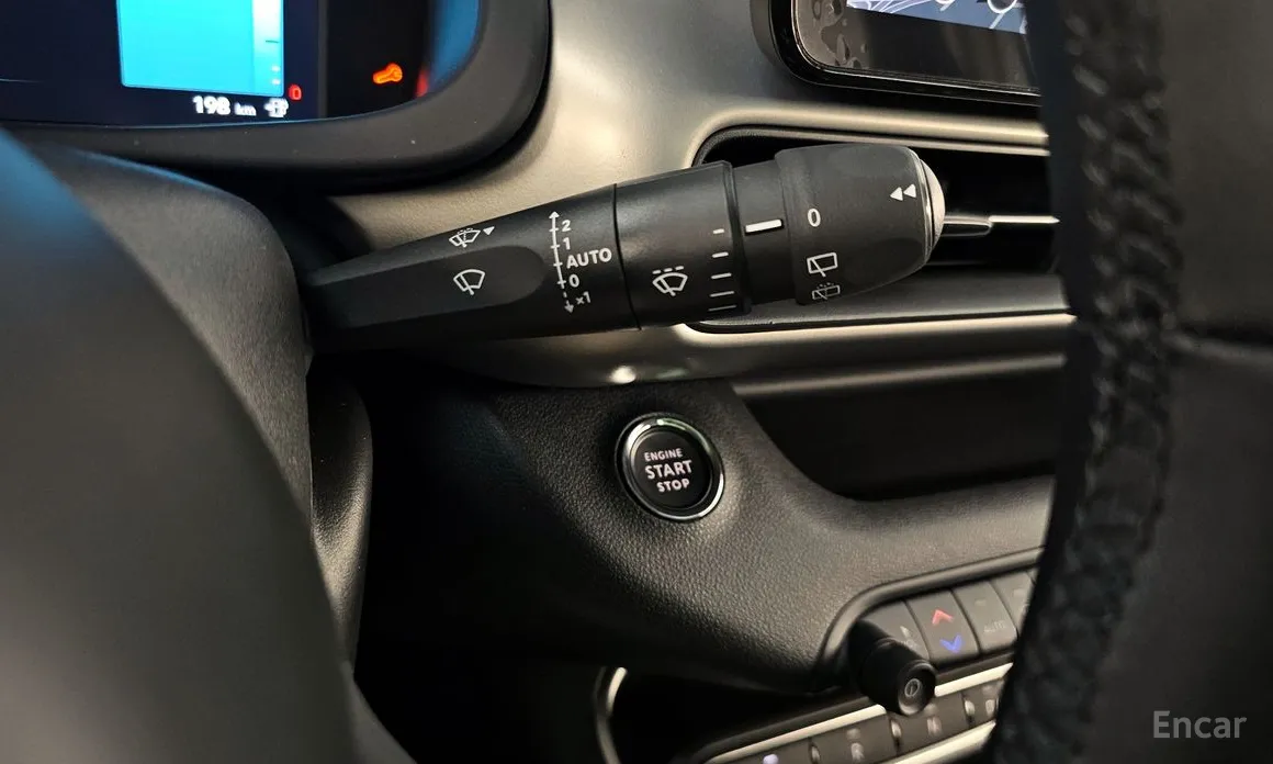 Фото 14 - Jeep Avenger