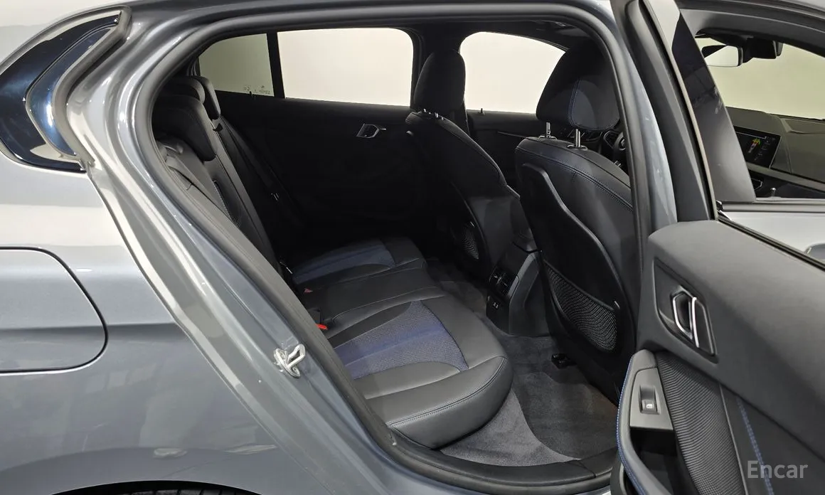 Фото 12 - BMW 1 Series