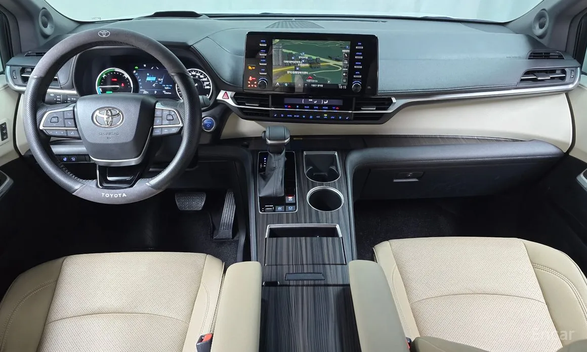 Фото 7 - Toyota Sienna