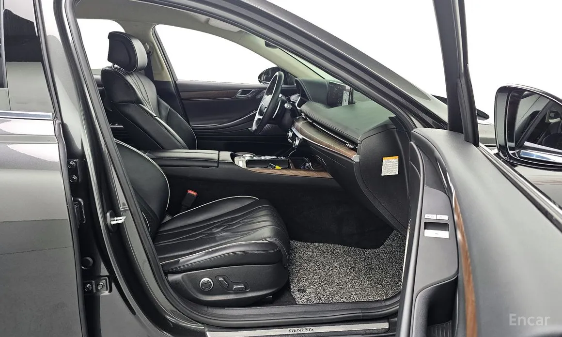 Фото 11 - Genesis G80