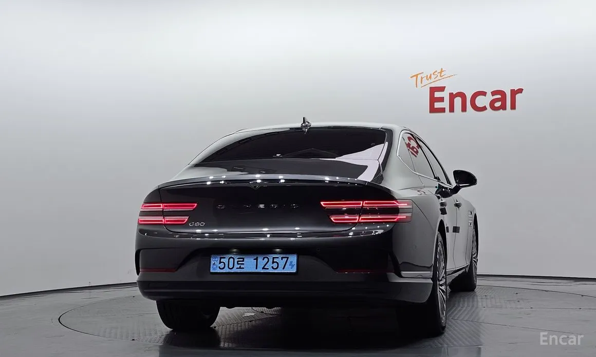 Фото 4 - Genesis G80