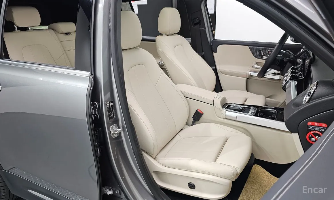 Фото 10 - Mercedes-Benz EQB