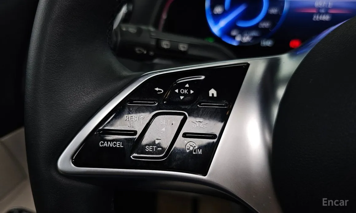 Фото 18 - Mercedes-Benz EQB