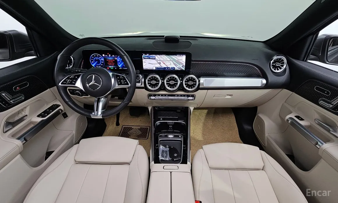 Фото 7 - Mercedes-Benz EQB