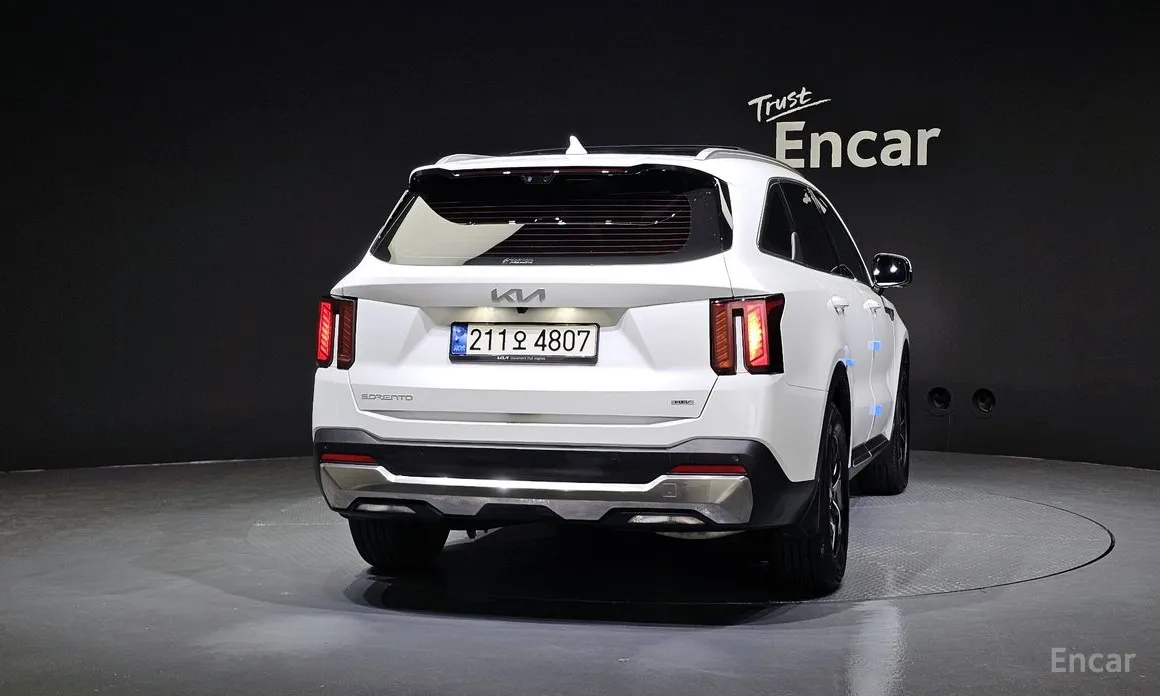 Фото 4 - Kia Sorento