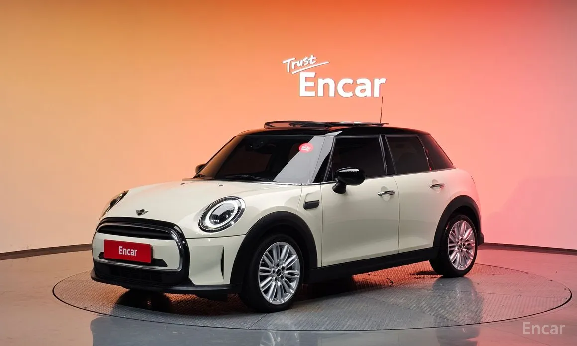 Фото 1 - Mini Cooper