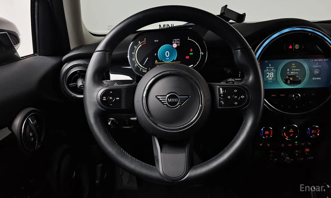 Фото 13 - Mini Cooper