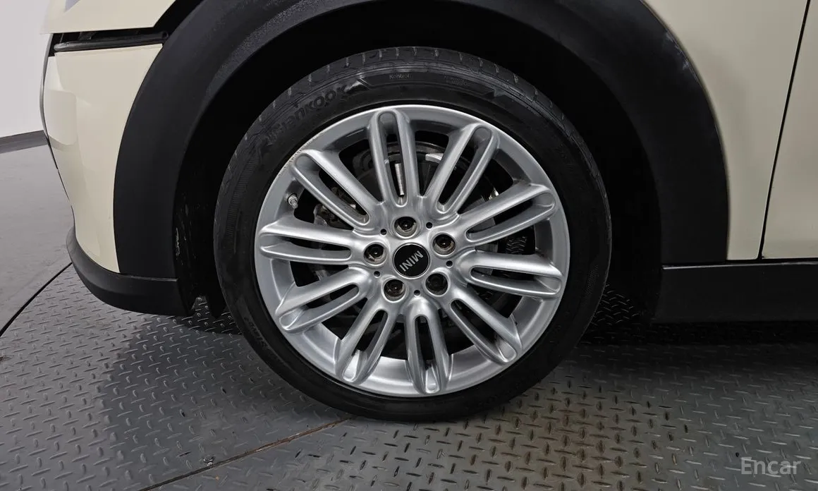 Фото 5 - Mini Cooper