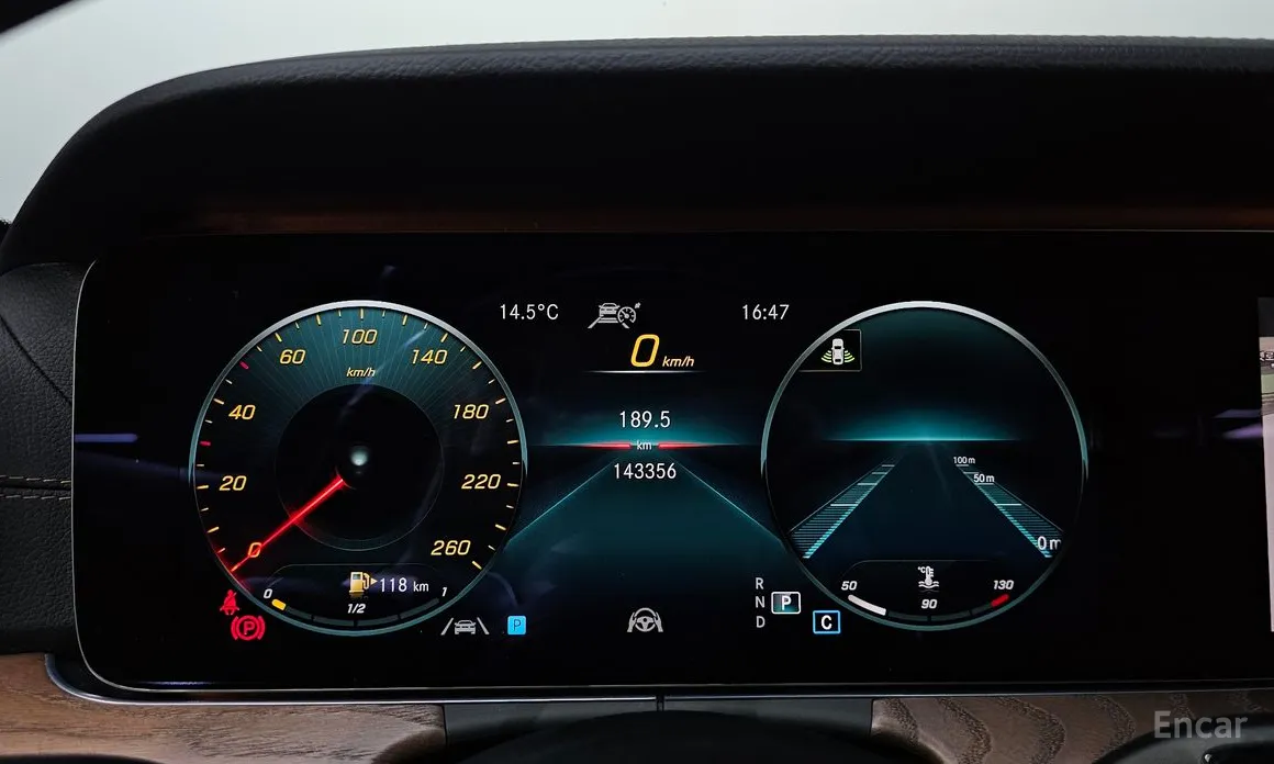 Фото 8 - Mercedes-Benz E-Class