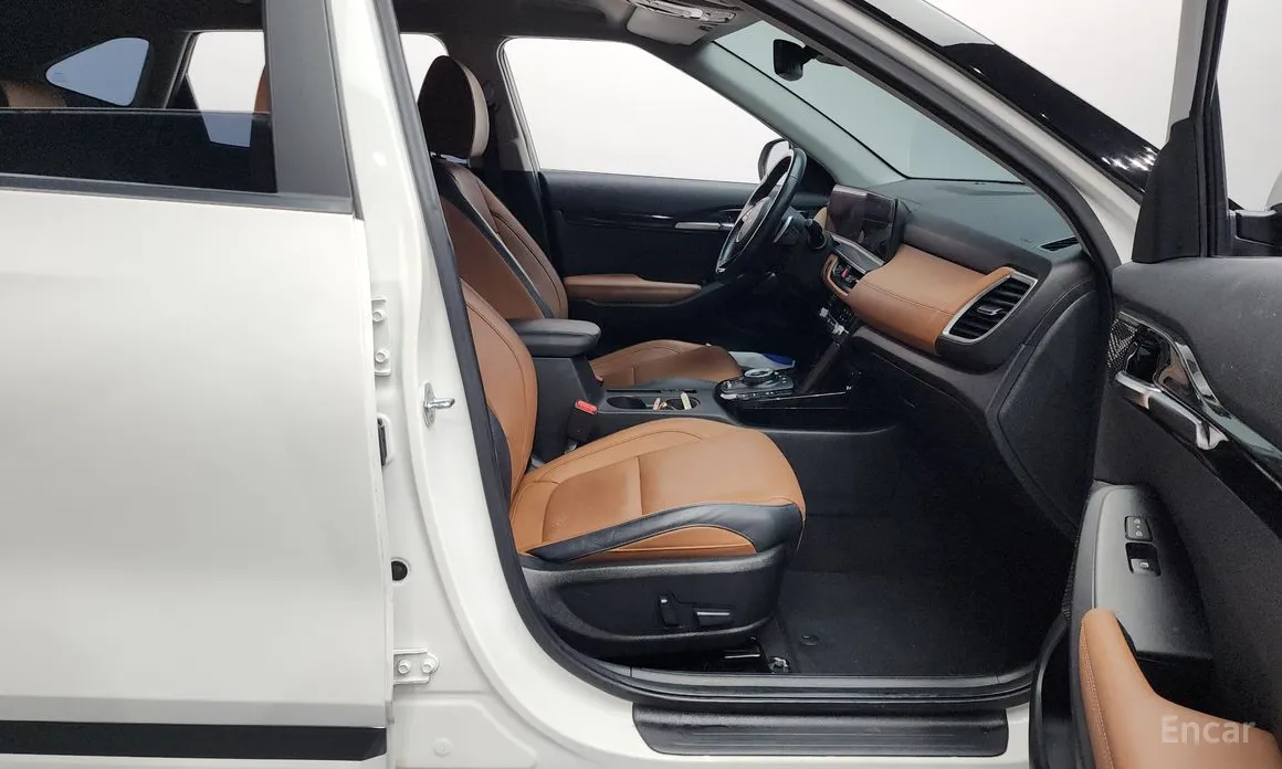 Фото 11 - Kia Seltos