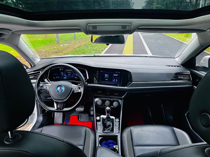 Фото 12 - Volkswagen Sagitar L