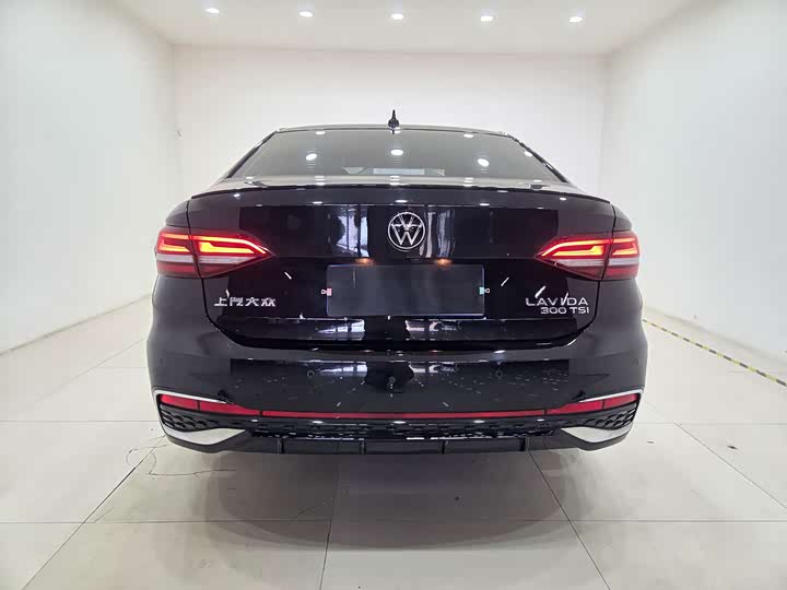 Фото 8 - Volkswagen Lavida