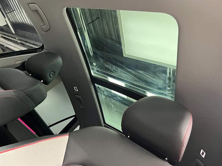 Фото 9 - Volkswagen Teramont X