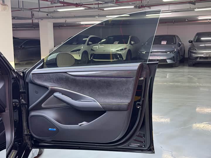 Фото 17 - Xiaomi SU7 Ultra