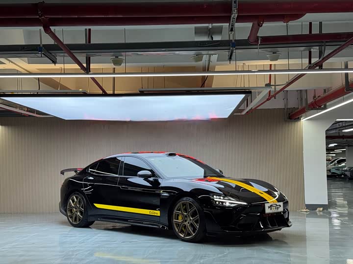 Фото 4 - Xiaomi SU7 Ultra