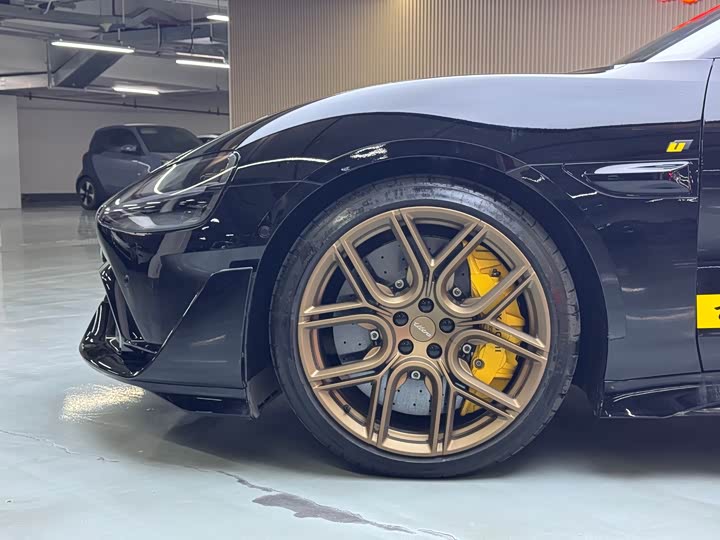 Фото 5 - Xiaomi SU7 Ultra