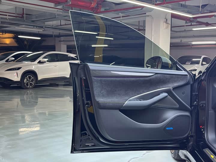 Фото 7 - Xiaomi SU7 Ultra