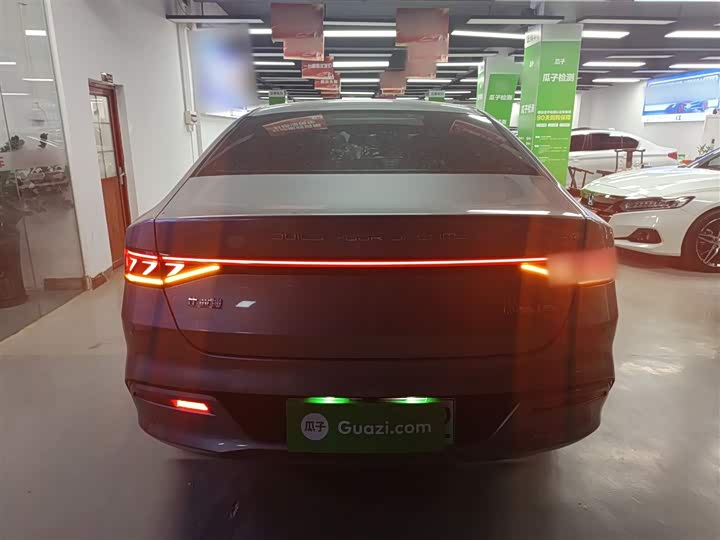 Фото 6 - BYD Qin Plus