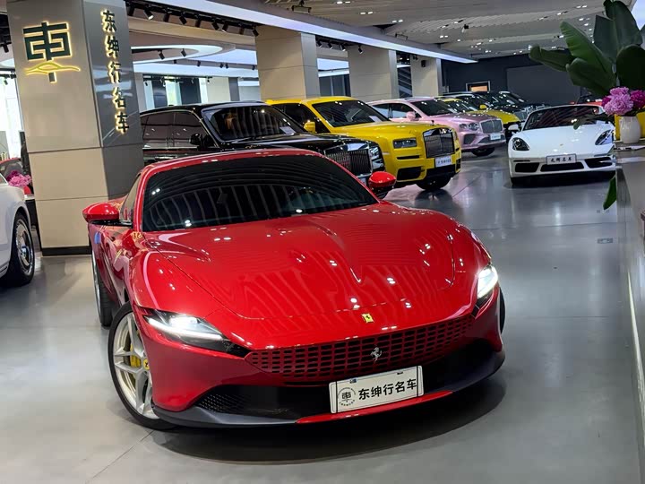 Фото 6 - Ferrari Roma