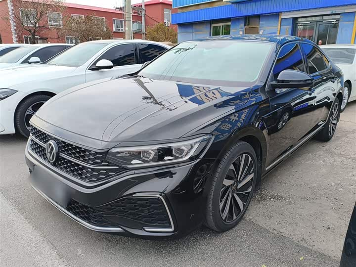 Фото 2 - Volkswagen Passat