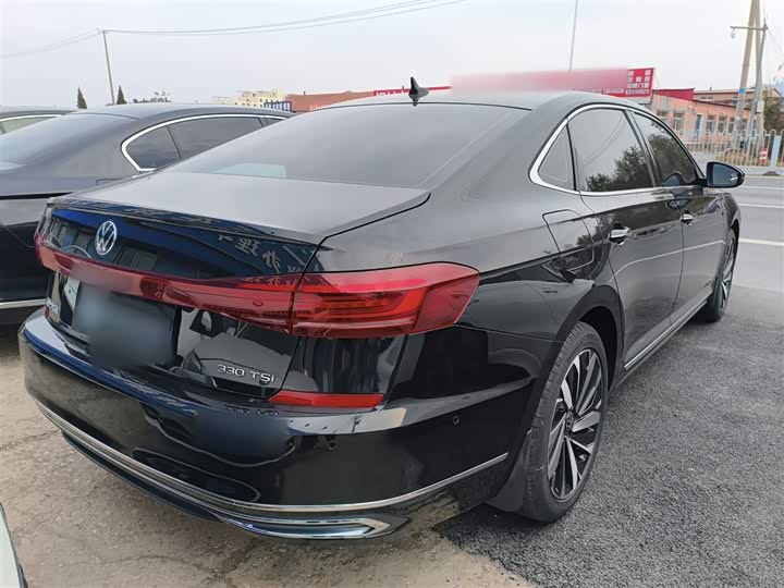 Фото 7 - Volkswagen Passat