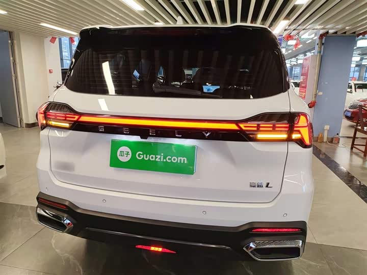 Фото 6 - Geely Okavango L