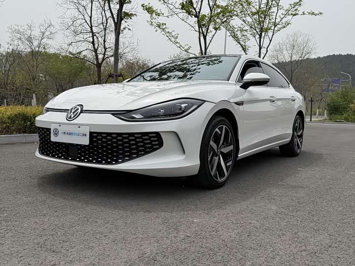 Фото 1 - Volkswagen Lamando L