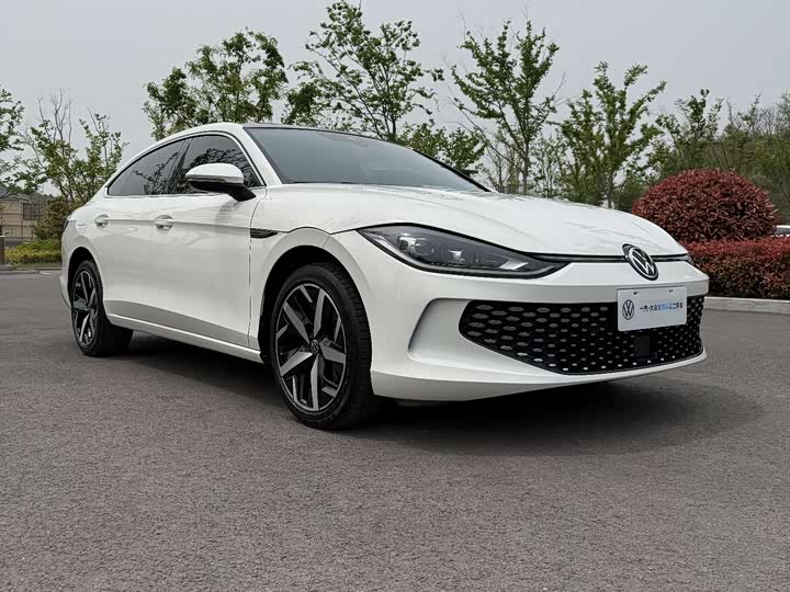 Фото 3 - Volkswagen Lamando L