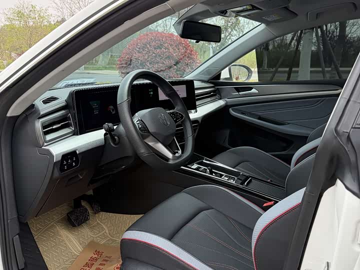 Фото 8 - Volkswagen Lamando L