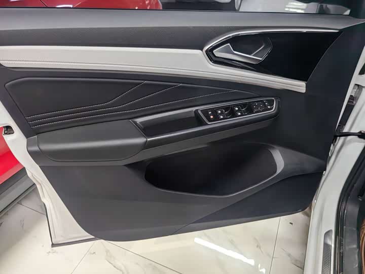 Фото 7 - Jetta VS7