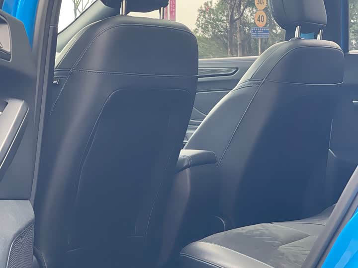 Фото 14 - Ford Focus