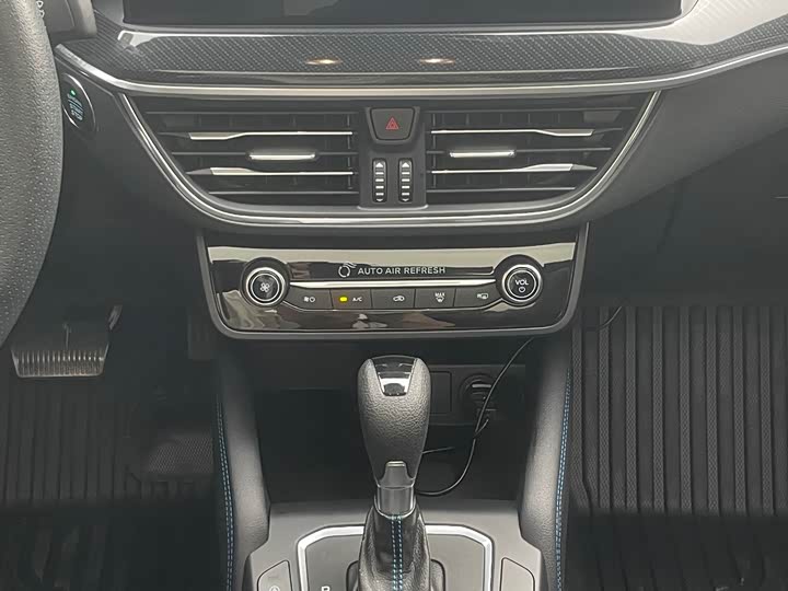 Фото 19 - Ford Focus