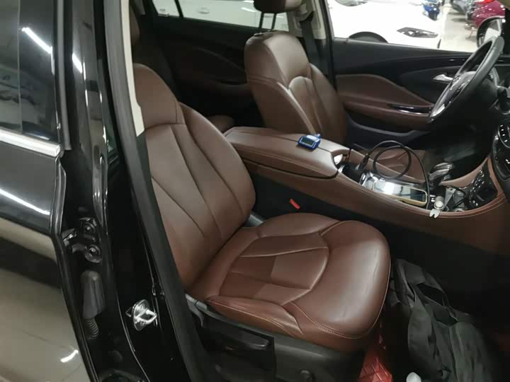 Фото 25 - Buick Envision Plus