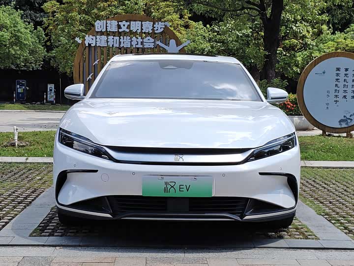 Фото 2 - BYD Han