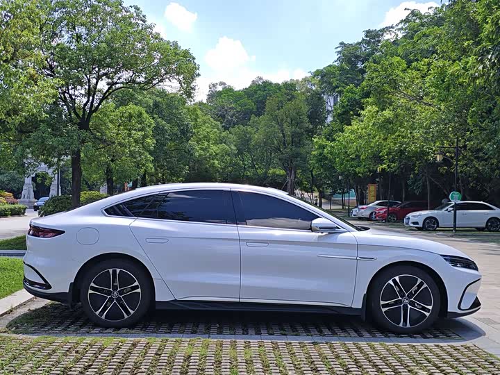 Фото 5 - BYD Han