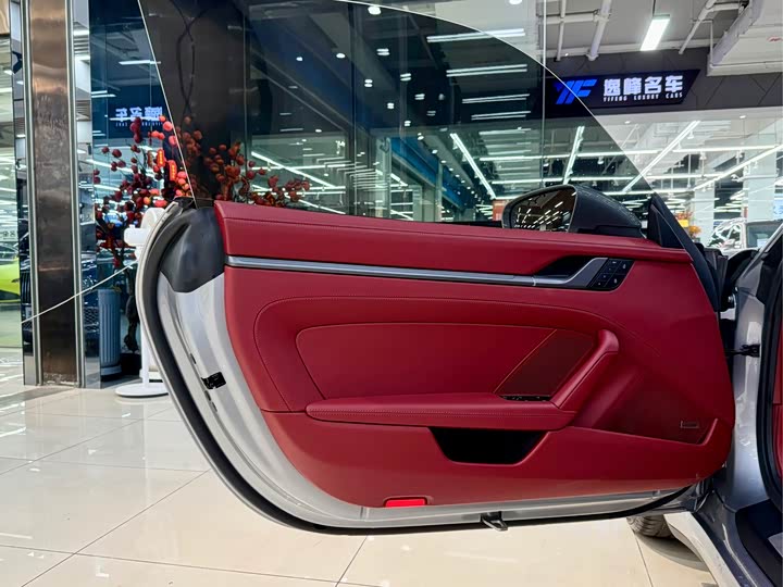 Фото 7 - Porsche 911