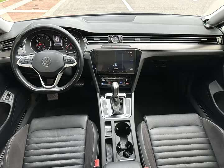 Фото 4 - Volkswagen Magotan