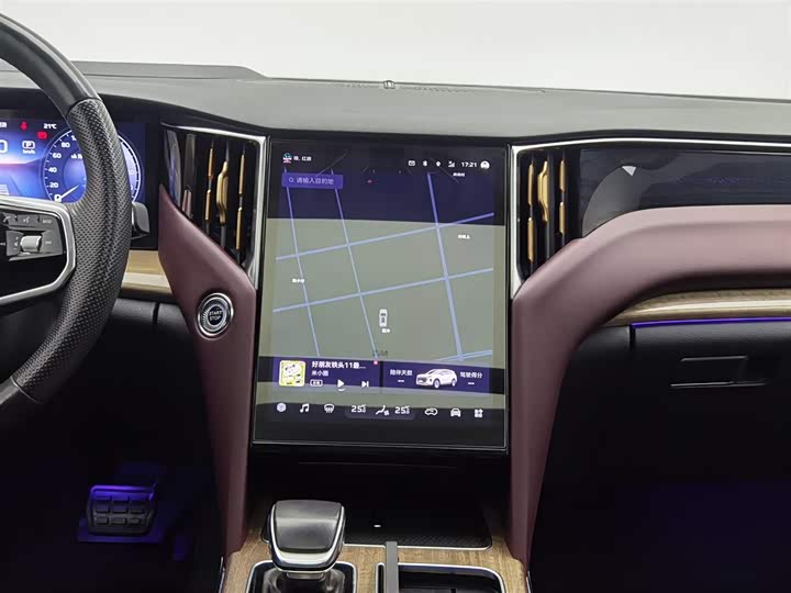 Фото 12 - Hongqi HS7