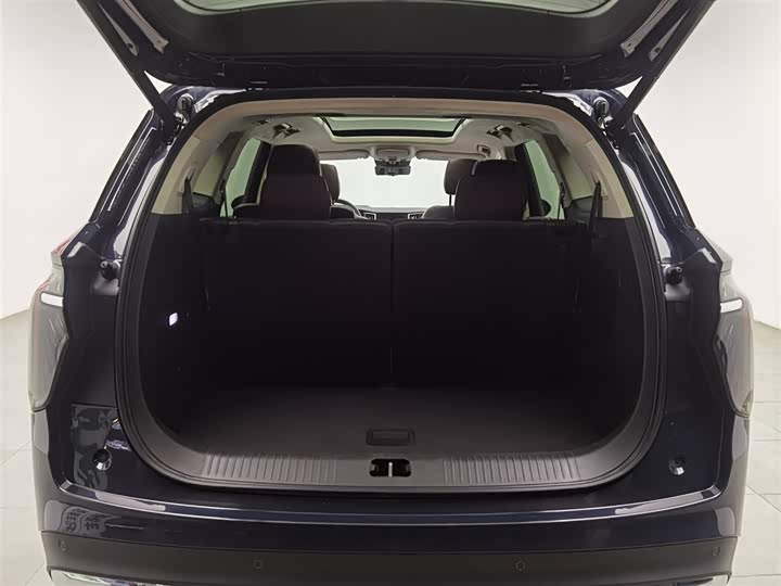 Фото 16 - Hongqi HS7