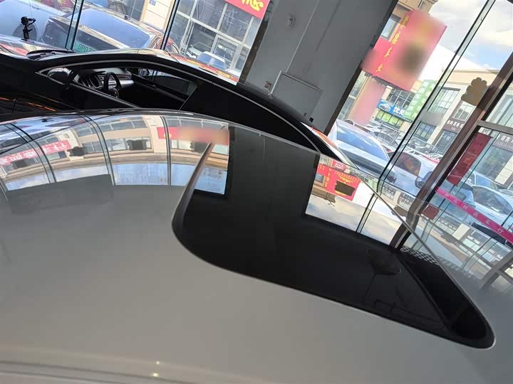 Фото 27 - Geely Emgrand