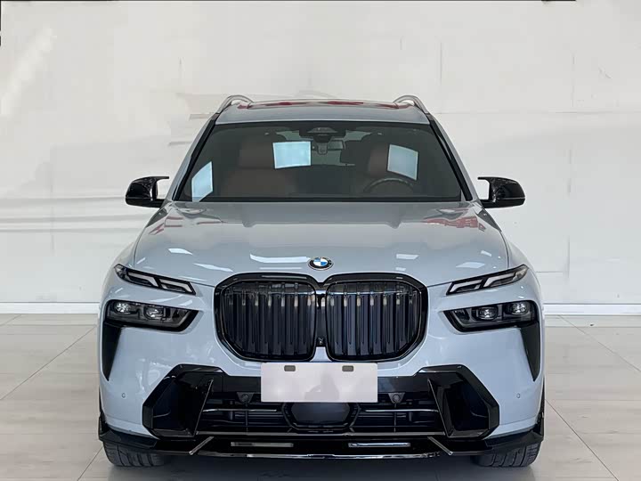 Фото 1 - BMW X7