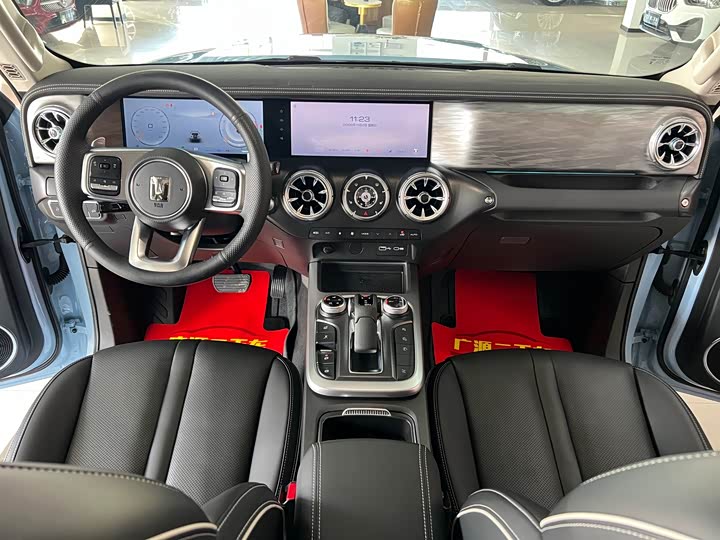 Фото 11 - Tank 300 Hybrid