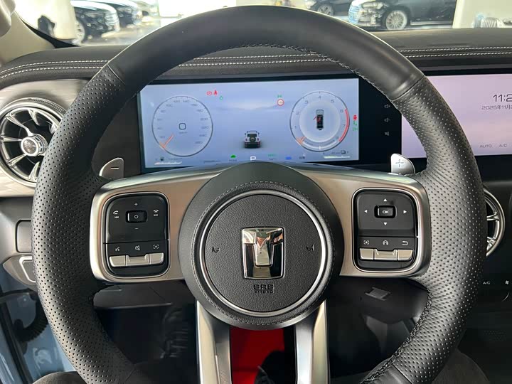 Фото 13 - Tank 300 Hybrid