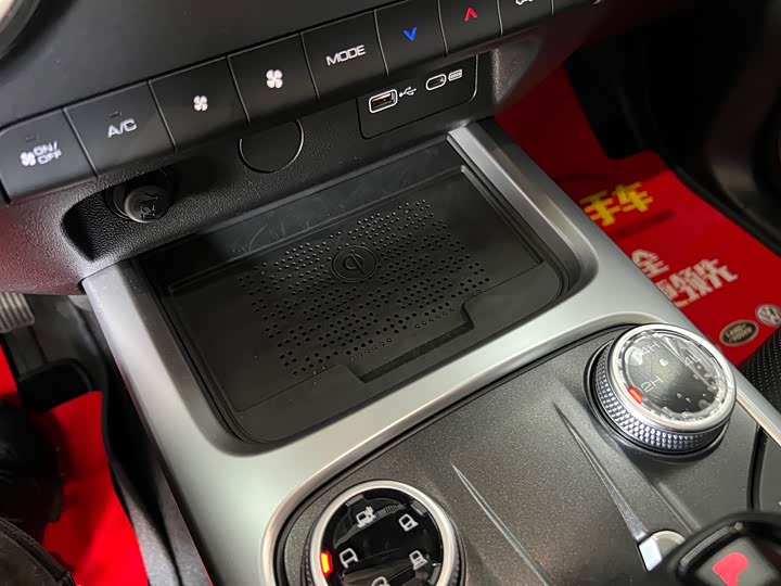 Фото 16 - Tank 300 Hybrid