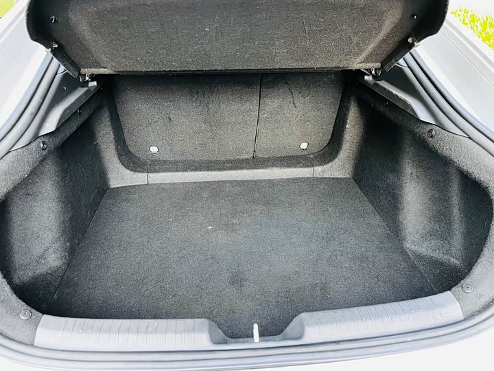 Фото 17 - Changan UNI-V