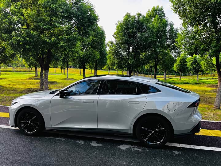 Фото 6 - Changan UNI-V