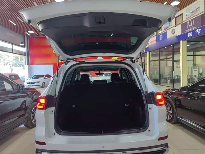 Фото 19 - Haval M6